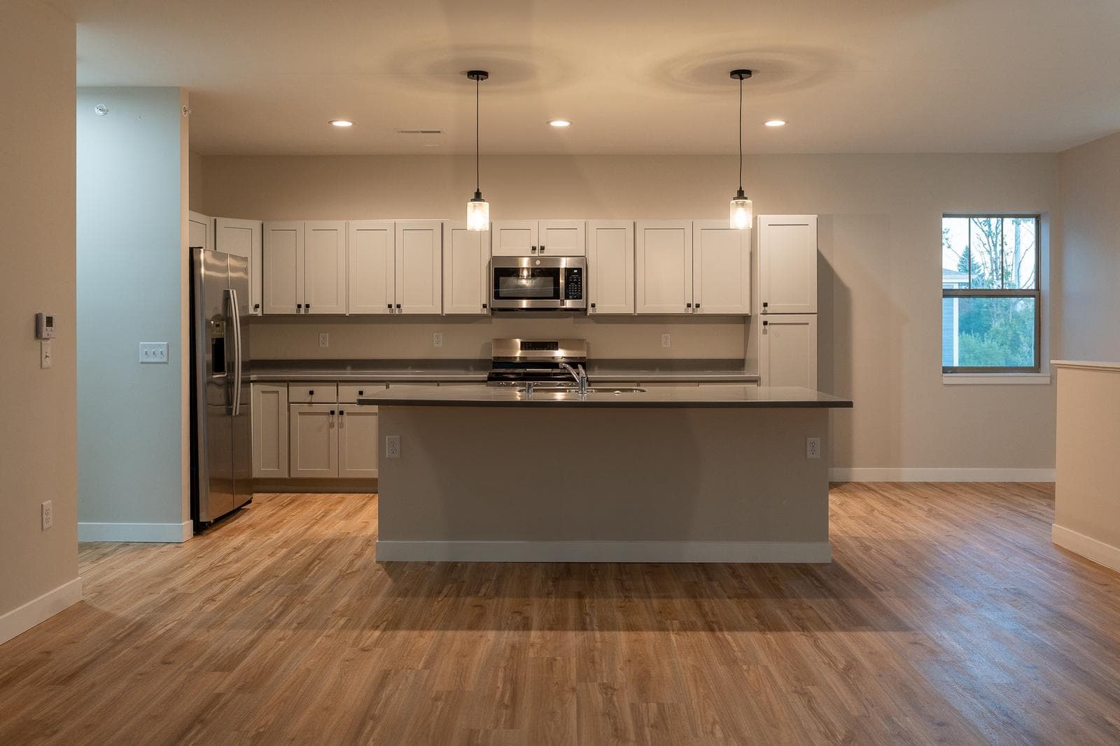 Marble-Top Kitchen Islands